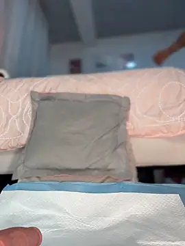 Snapshot of Milena-1 chatting on October 2, 2025, 9:38 am Milena-1 online show from October 2, 2025, 9:38 am