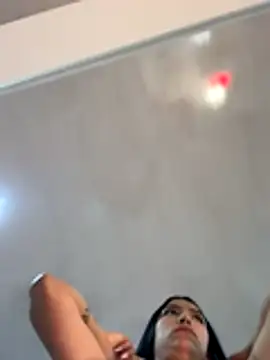 Snapshot of Milena-1 chatting on October 21, 2025, 10:05 am Milena-1 online show from October 21, 2025, 10:05 am