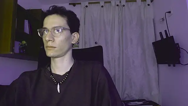 Snapshot of stikmanman chatting on November 14, 2025, 5:39 am stikmanman online show from November 14, 2025, 5:39 am