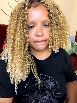 Snapshot of 99_Lilith chatting on January 5, 2026, 8:01 pm 99 Lilith online show from January 5, 2026, 8:01 pm