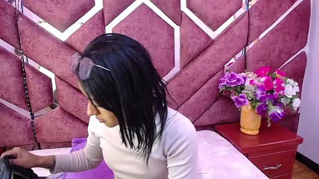 milly print online show from December 15, 2024, 2:52 am