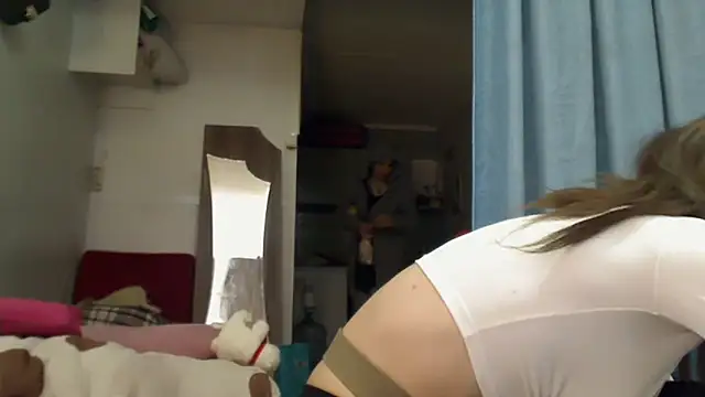 VanillaSeXy online show from March 4, 2026, 6:30 am