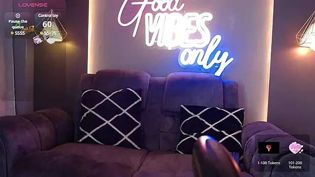 Snapshot of LOLIITA__LOVE chatting on February 28, 2025, 5:59 pm LOLIITA LOVE online show from February 28, 2025, 5:59 pm