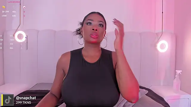  huge boobs ebony online show from November 3, 2025, 8:21 pm