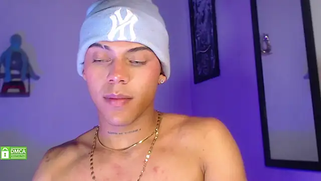 Snapshot of visaelX chatting on March 22, 2025, 10:28 am visaelX online show from March 22, 2025, 10:28 am