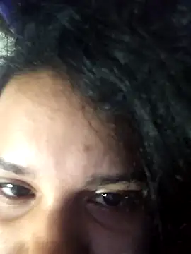  Miaaleon online show from November 27, 2025, 9:33 am