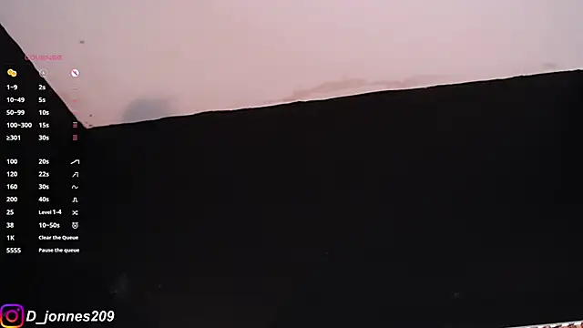 DilanJonnes  online show from September 12, 2025, 11:15 pm