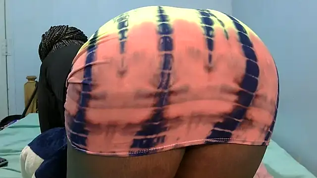 medinahswee online show from November 7, 2025, 6:41 pm