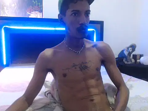 AlbertBigCock online show from January 15, 2026, 4:50 am