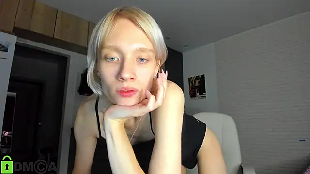  Alice Kitty online show from November 17, 2025, 1:06 pm