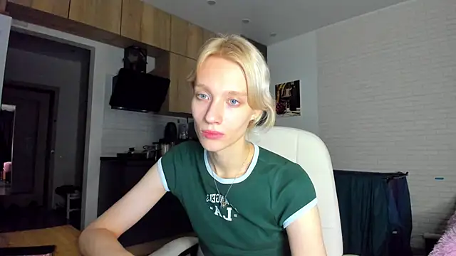  Alice Kitty online show from December 3, 2025, 9:07 am