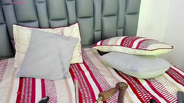 Abbyadams online show from December 5, 2025, 3:48 am