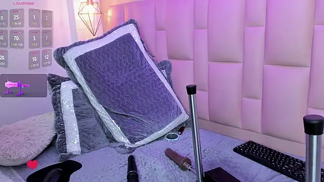 Abbyadams online show from March 6, 2026, 4:09 am