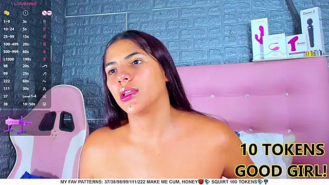 Snapshot of AriannaLewiis chatting on February 24, 2025, 10:25 pm AriannaLewiis online show from February 24, 2025, 10:25 pm