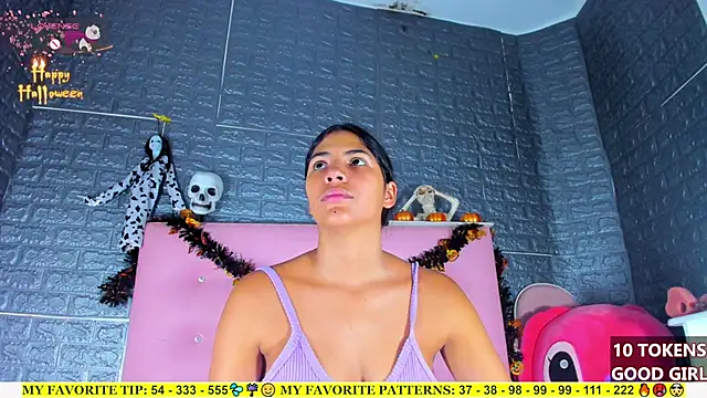 Snapshot of AriannaLewiis chatting on October 19, 2025, 7:25 pm AriannaLewiis online show from October 19, 2025, 7:25 pm