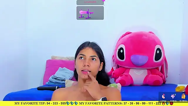 Snapshot of AriannaLewiis chatting on May 11, 2026, 7:55 pm AriannaLewiis online show from May 11, 2026, 7:55 pm