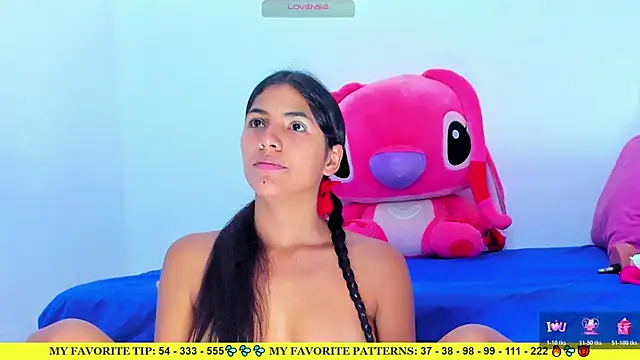 Snapshot of AriannaLewiis chatting on June 7, 2026, 7:50 pm AriannaLewiis online show from June 7, 2026, 7:50 pm