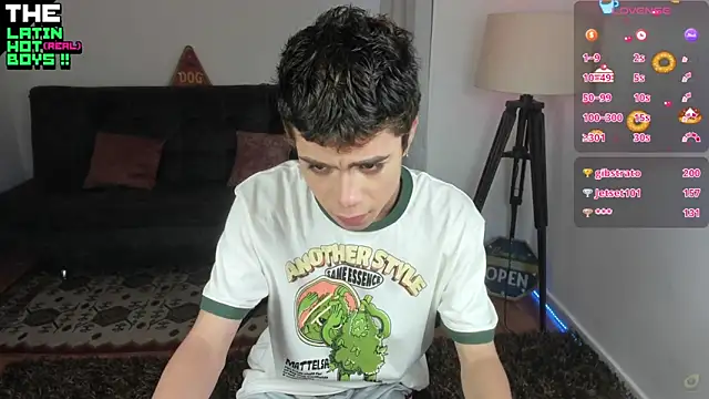 MyLatinHotBoys online show from December 16, 2024, 8:37 pm