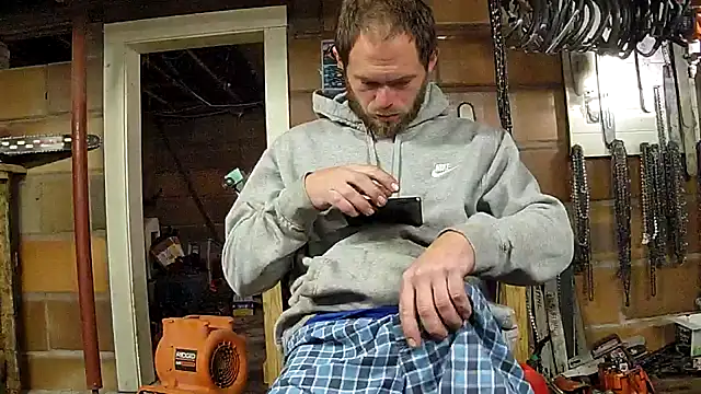 Bigoleslong98765 online show from November 13, 2025, 9:14 pm