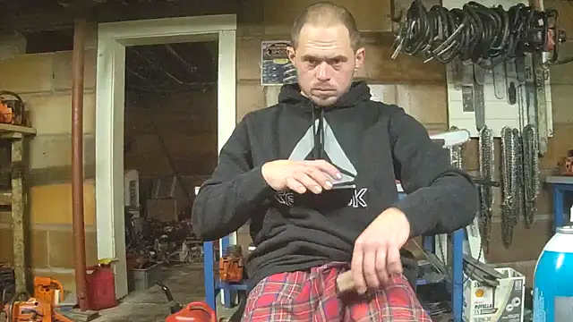 Bigoleslong98765 online show from December 20, 2025, 7:43 pm