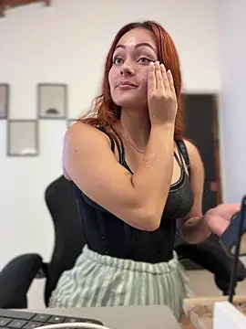 Snapshot of Miss-Abbii chatting on December 4, 2025, 8:17 pm Miss-Abbii online show from December 4, 2025, 8:17 pm