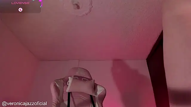 Veronicajazz online show from March 3, 2025, 10:10 pm