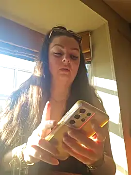 Snapshot of Britishbella chatting on February 28, 2025, 3:15 pm Britishbella online show from February 28, 2025, 3:15 pm