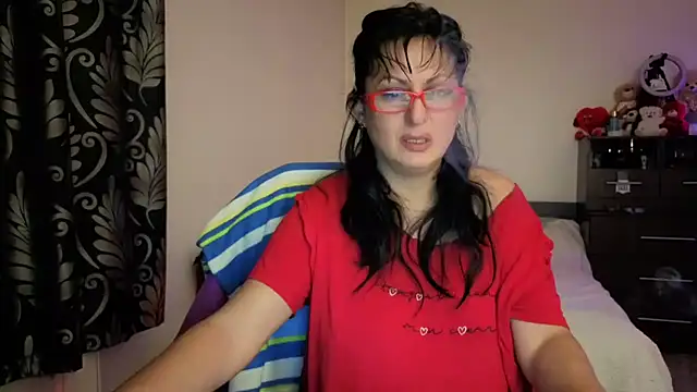 Snapshot of YourDreamLoverr chatting on November 29, 2025, 12:24 am YourDreamLoverr online show from November 29, 2025, 12:24 am