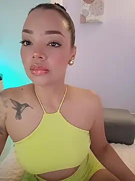 Sara LipsX online show from April 22, 2026, 12:24 am