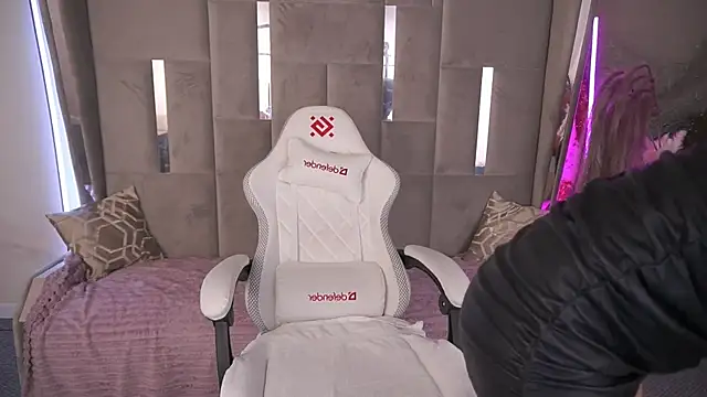 SonnyKage online show from March 10, 2025, 2:50 am