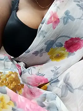 Snapshot of Rexx05@xh chatting on December 18, 2025, 2:06 am Rexx05xh online show from December 18, 2025, 2:06 am