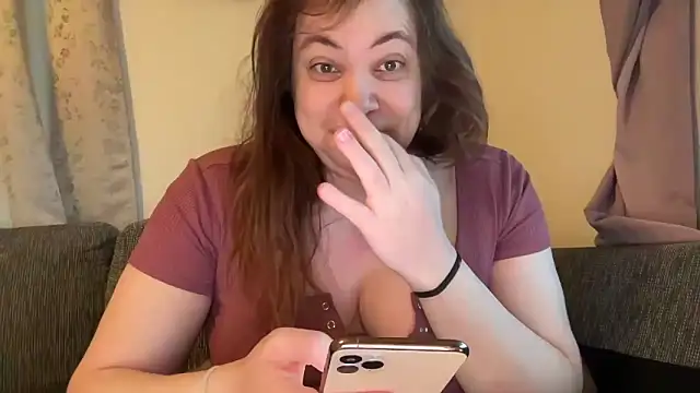 cumwithmee3 online show from November 29, 2025, 1:36 pm