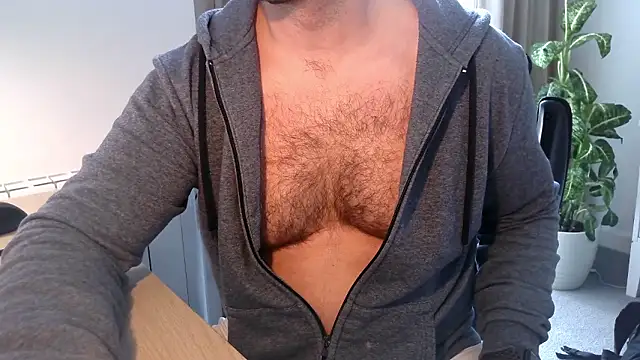 Snapshot of Mr_Beef chatting on December 9, 2024, 10:32 am Mr Beef online show from December 9, 2024, 10:32 am