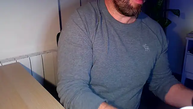 Snapshot of Mr_Beef chatting on January 21, 2025, 4:48 pm Mr Beef online show from January 21, 2025, 4:48 pm