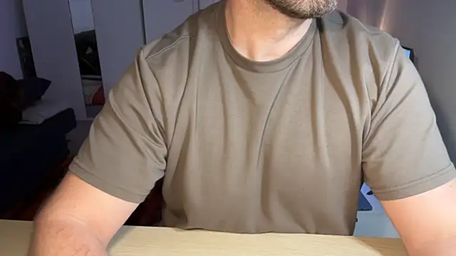 Snapshot of Mr_Beef chatting on February 2, 2025, 9:13 pm Mr Beef online show from February 2, 2025, 9:13 pm