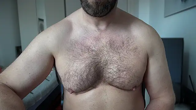 Snapshot of Mr_Beef chatting on March 11, 2025, 11:44 am Mr Beef online show from March 11, 2025, 11:44 am