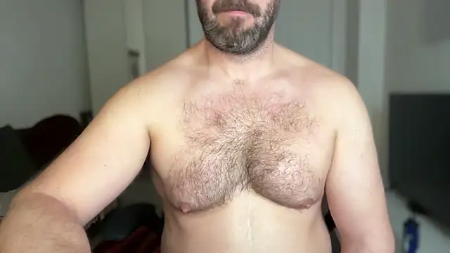 Snapshot of Mr_Beef chatting on March 14, 2025, 10:27 pm Mr Beef online show from March 14, 2025, 10:27 pm