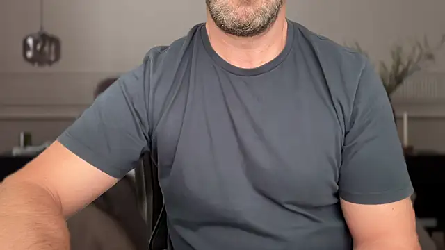 Snapshot of Mr_Beef chatting on September 14, 2025, 1:10 pm Mr Beef online show from September 14, 2025, 1:10 pm