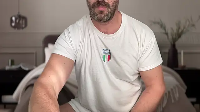 Snapshot of Mr_Beef chatting on September 19, 2025, 10:05 am Mr Beef online show from September 19, 2025, 10:05 am