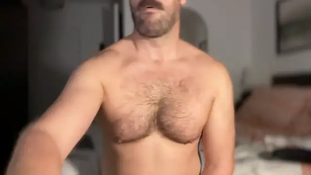 Snapshot of Mr_Beef chatting on September 28, 2025, 9:42 pm Mr Beef online show from September 28, 2025, 9:42 pm