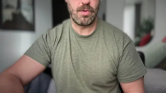 Snapshot of Mr_Beef chatting on November 21, 2025, 9:30 am Mr Beef online show from November 21, 2025, 9:30 am