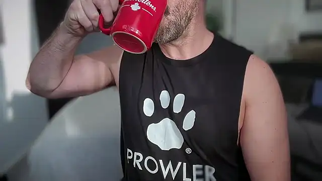 Snapshot of Mr_Beef chatting on December 15, 2025, 9:57 am Mr Beef online show from December 15, 2025, 9:57 am