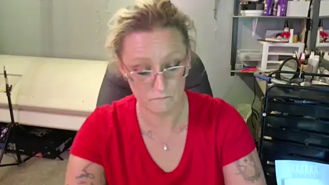 Snapshot of Lisalovely6981 chatting on January 29, 2025, 8:25 pm Lisalovely6981 online show from January 29, 2025, 8:25 pm