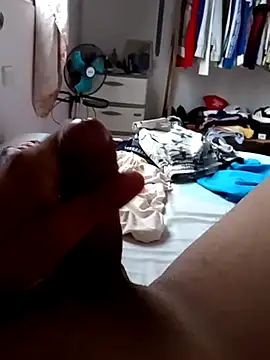 Ricardito97 online show from November 28, 2025, 10:56 pm