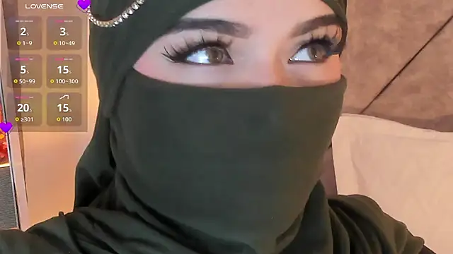 anna-henao online show from January 12, 2026, 7:41 pm