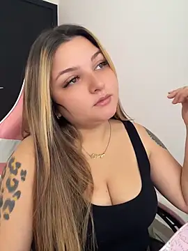 SweetPaige  online show from May 26, 2026, 12:12 pm