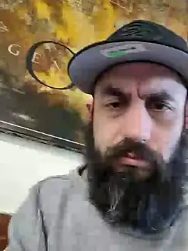 Snapshot of AceSpinning_DJ chatting on February 2, 2025, 4:32 pm AceSpinning DJ online show from February 2, 2025, 4:32 pm