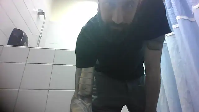 Snapshot of AceSpinning_DJ chatting on March 22, 2025, 9:42 pm AceSpinning DJ online show from March 22, 2025, 9:42 pm