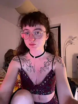 Snapshot of _foxygirl_ chatting on March 10, 2025, 10:02 pm  foxygirl  online show from March 10, 2025, 10:02 pm