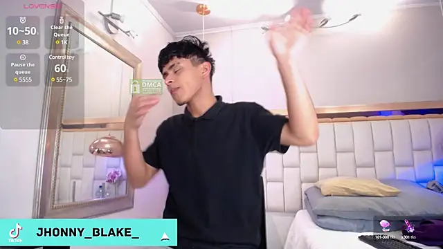 Snapshot of Jhonny-Blake chatting on January 30, 2025, 8:53 pm Jhonny-Blake online show from January 30, 2025, 8:53 pm
